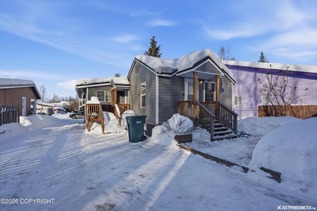 2724 W 65th Avenue, Anchorage, AK 99502
