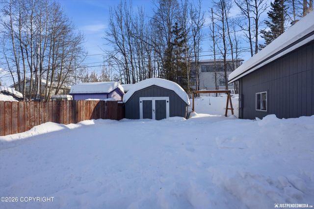 2724 W 65th Avenue, Anchorage, AK 99502