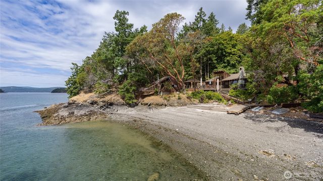 69 Rocky Road, Crane Island, WA 98245
