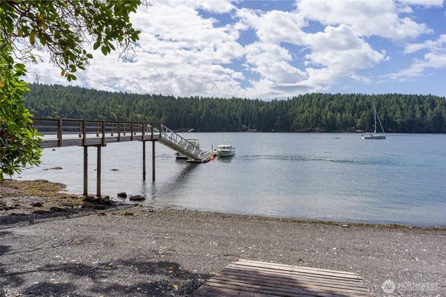 69 Rocky Road, Crane Island, WA 98245