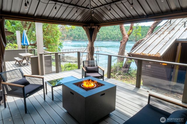 69 Rocky Road, Crane Island, WA 98245