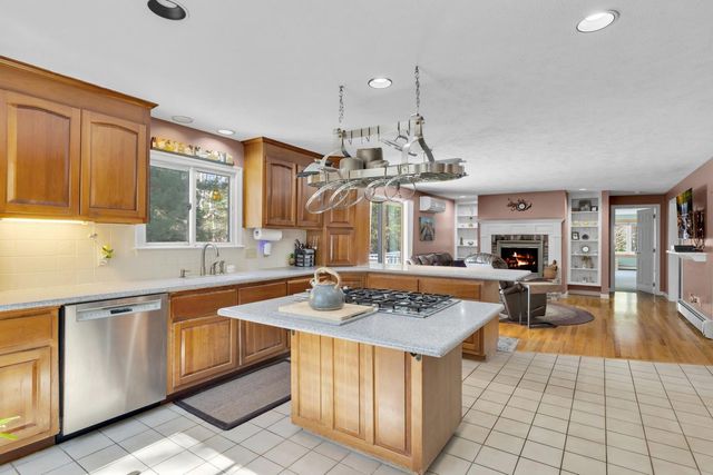 1 Lighthouse Lane, Forestdale, MA 02644