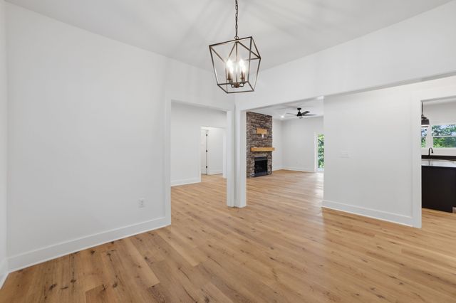 117 Nall Ave, Centerville, TN 37033