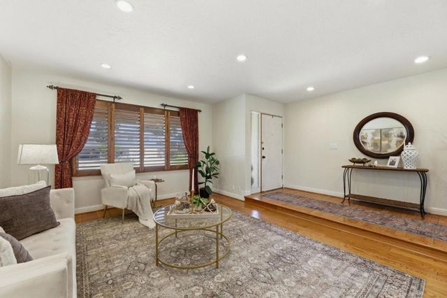 2950 Silver, San Jose, CA 95135