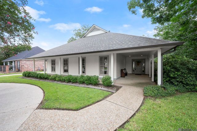 2109 Fairway Dr, Baton Rouge, LA 70809