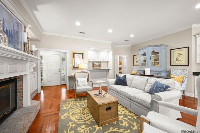 2109 Fairway Dr, Baton Rouge, LA 70809
