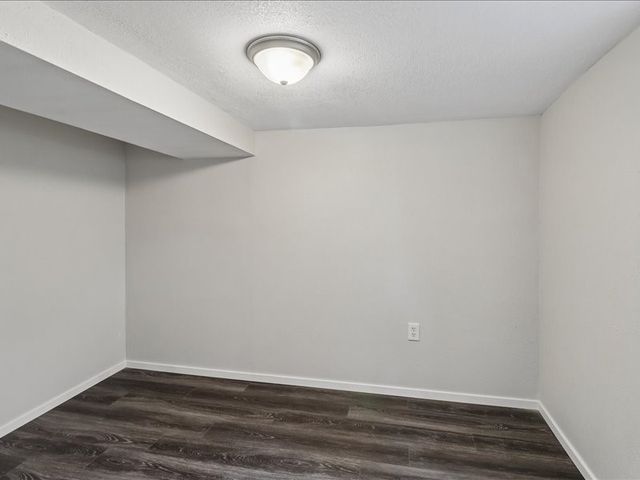 3216 SW 13th Street, Des Moines, IA 50315