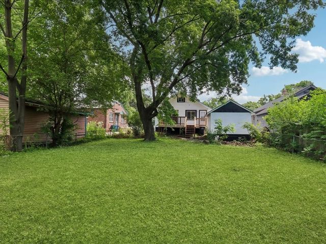 3216 SW 13th Street, Des Moines, IA 50315