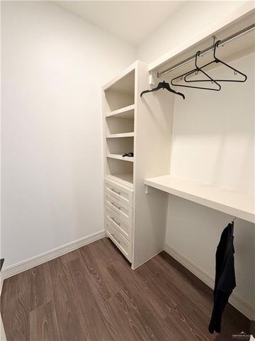 3813 Tierra De Oro, Weslaco, TX 78596