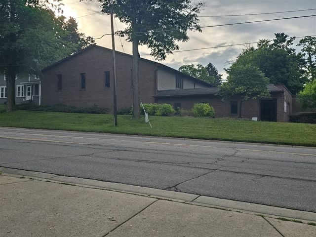 216 W Chicago Street, Jonesville, MI 49250