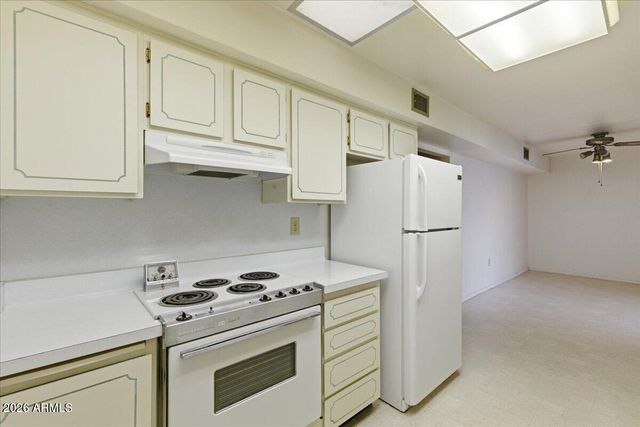 9969 W THUNDERBIRD Boulevard, Sun City, AZ 85351