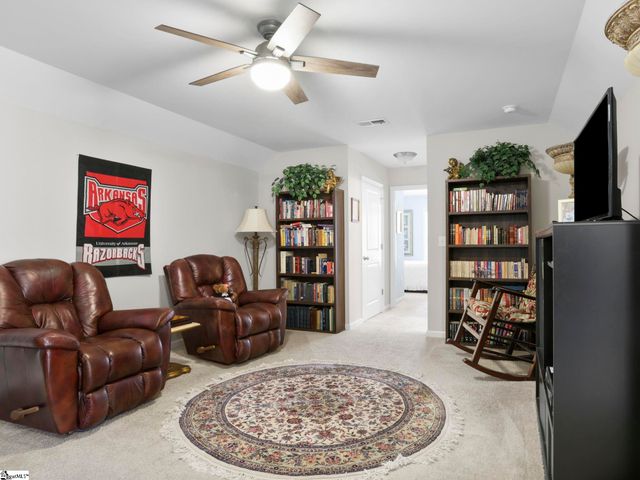 965 Deepwood Court, Boiling Springs, SC 29316