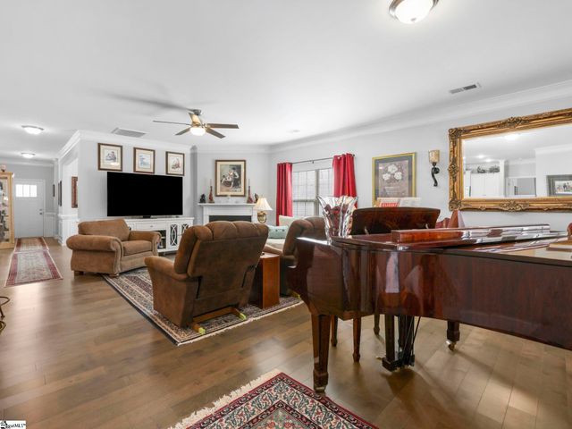 965 Deepwood Court, Boiling Springs, SC 29316