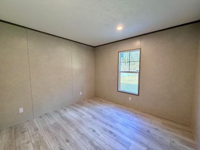 1776 Little Wolf Creek Road, Williamsburg, KY 40769