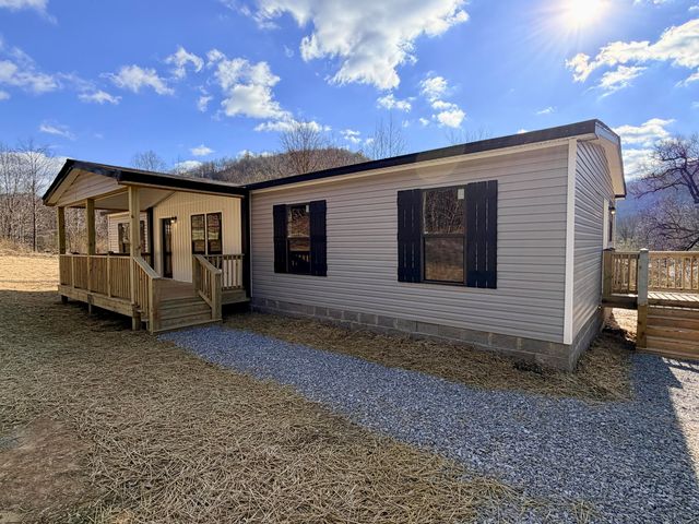 1776 Little Wolf Creek Road, Williamsburg, KY 40769