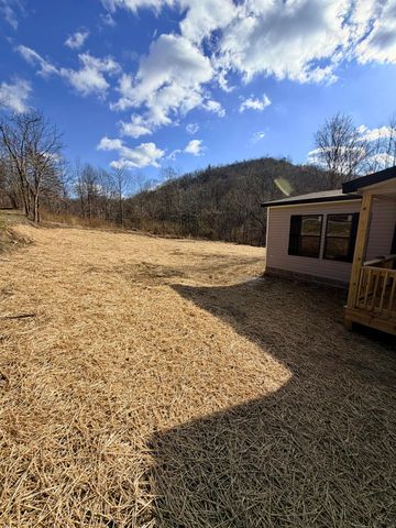 1776 Little Wolf Creek Road, Williamsburg, KY 40769