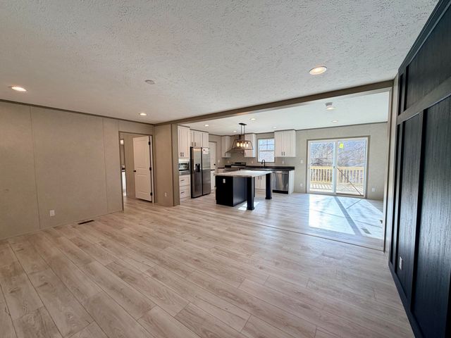 1776 Little Wolf Creek Road, Williamsburg, KY 40769