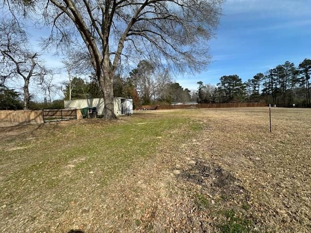 425 CR 105, Carthage, TX 75633