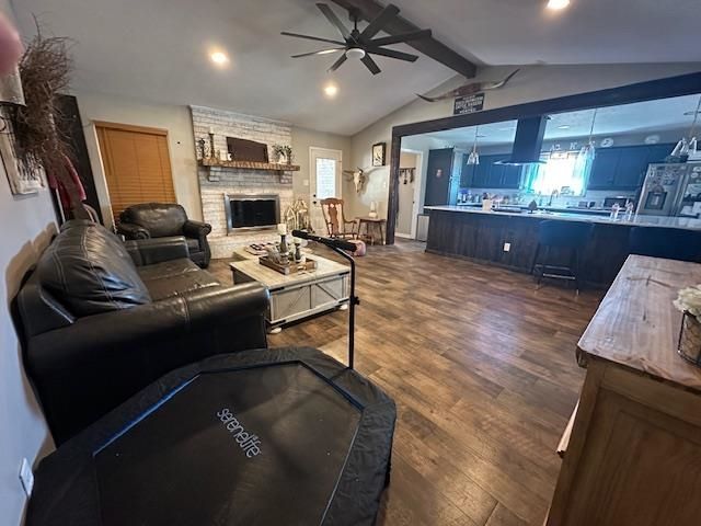 425 CR 105, Carthage, TX 75633