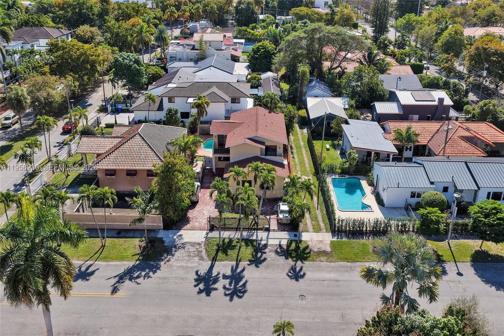 2311 SW 5th Ave, Miami, FL 33129