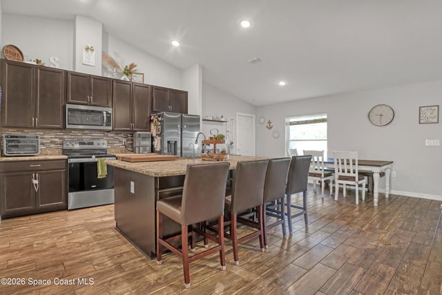 595 Lang Road SW, Palm Bay, FL 32908