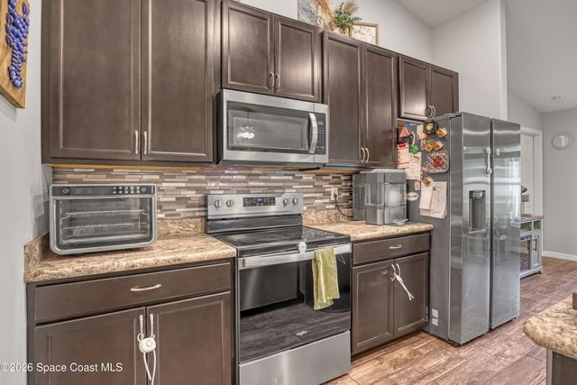 595 Lang Road SW, Palm Bay, FL 32908