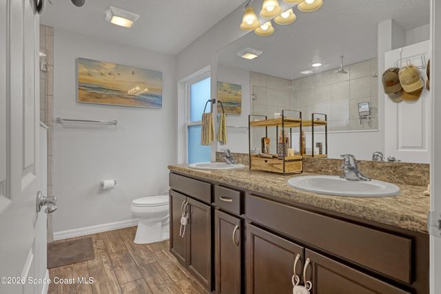 595 Lang Road SW, Palm Bay, FL 32908