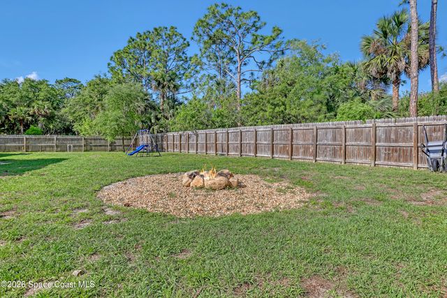 595 Lang Road SW, Palm Bay, FL 32908