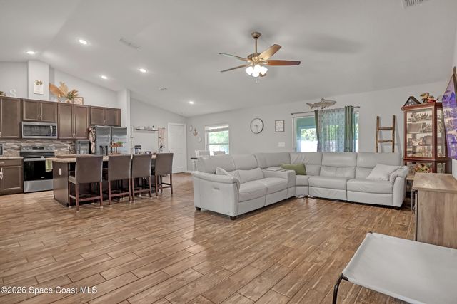 595 Lang Road SW, Palm Bay, FL 32908