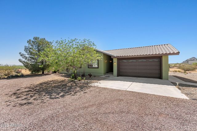 48023 N 518TH Avenue, Aguila, AZ 85320