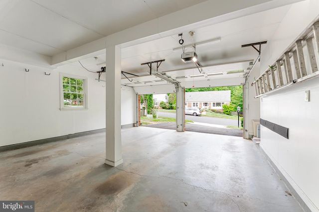 8130 SAXONY DR, Annandale, VA 22003
