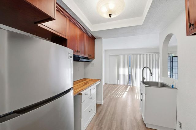 151 Buckingham Drive 251, Santa Clara, CA 95051