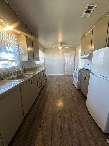 2708 N Century Ave, Odessa, TX 79762