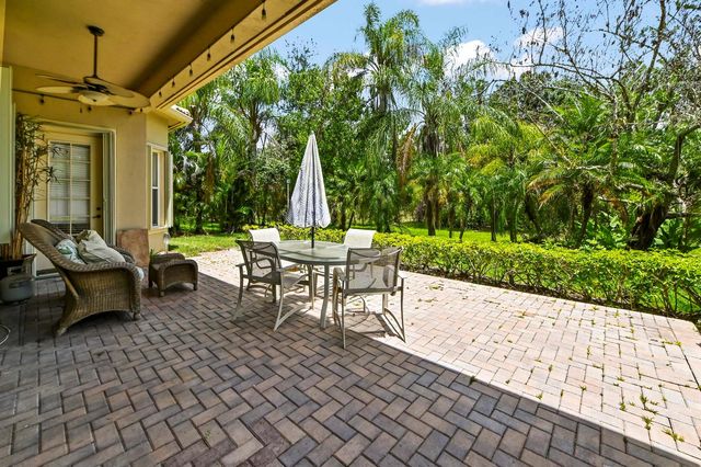 1488 SE Legacy Cove Circle, Stuart, FL 34997