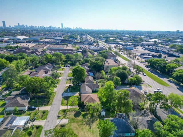 3222 Jarvis Street, Houston, TX 77063