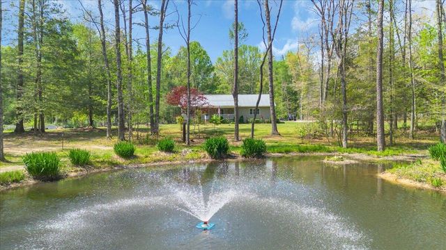 733 Gizzard Creek Road, Sequatchie, TN 37374