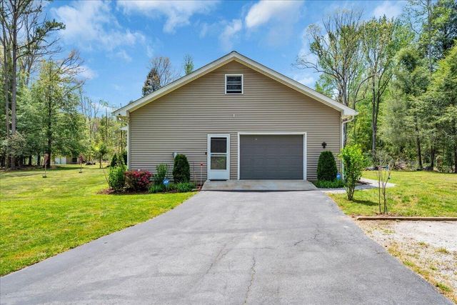733 Gizzard Creek Road, Sequatchie, TN 37374