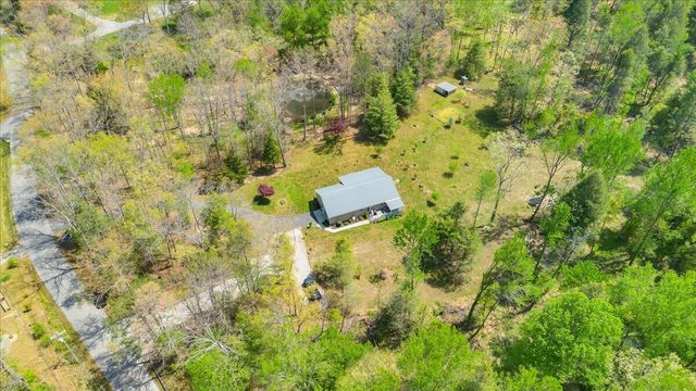 733 Gizzard Creek Road, Sequatchie, TN 37374