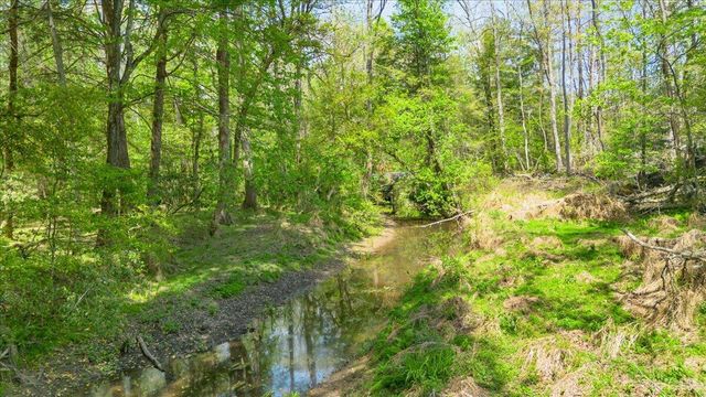 733 Gizzard Creek Road, Sequatchie, TN 37374