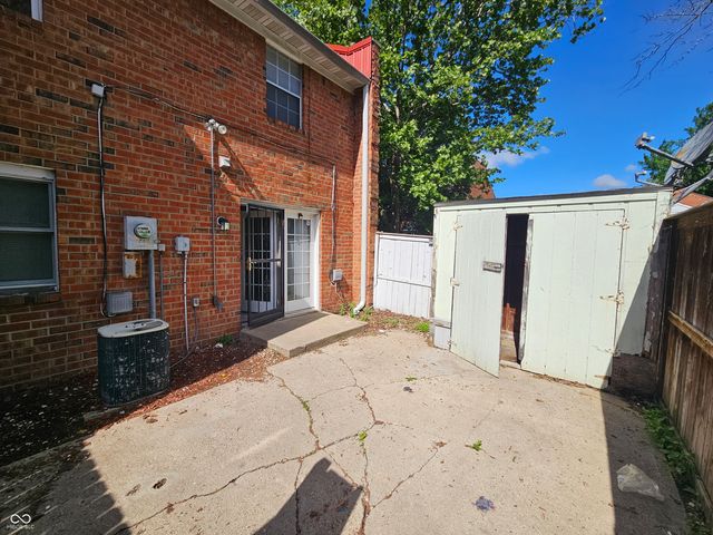 6314 Commons Drive, Indianapolis, IN 46254