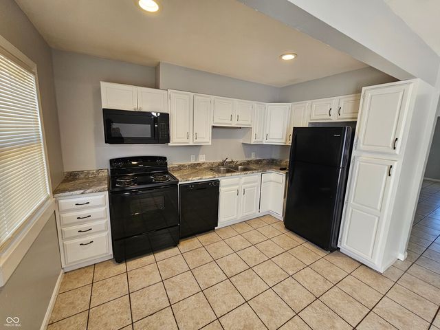 6314 Commons Drive, Indianapolis, IN 46254