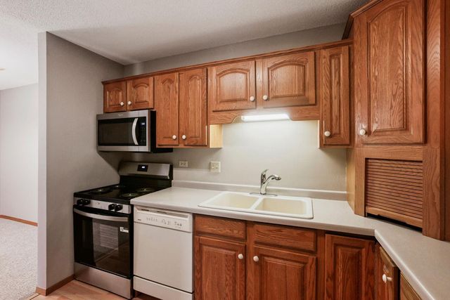 4045 Hodgson Road 312, Shoreview, MN 55126