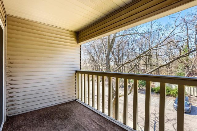 4045 Hodgson Road 312, Shoreview, MN 55126