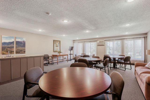 4045 Hodgson Road 312, Shoreview, MN 55126
