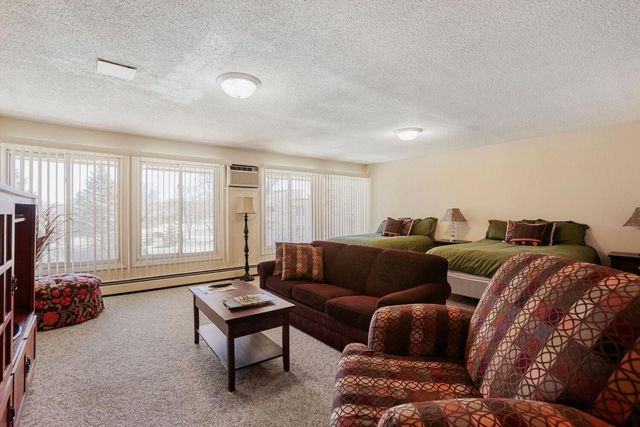 4045 Hodgson Road 312, Shoreview, MN 55126