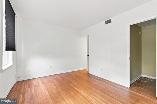 1023 LOMBARD ST, Philadelphia, PA 19147