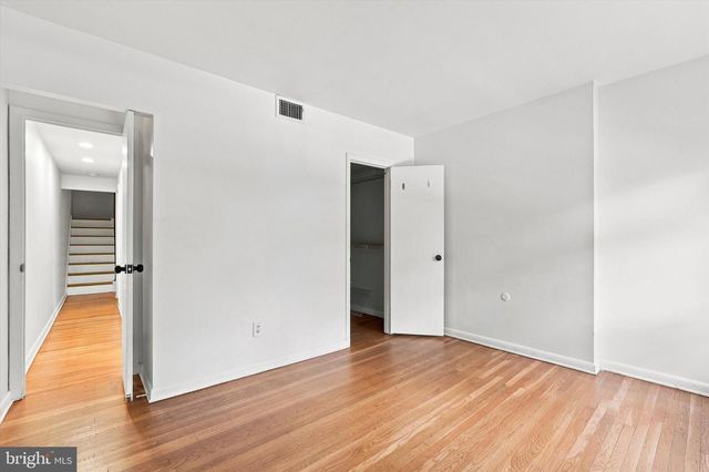 1023 LOMBARD ST, Philadelphia, PA 19147