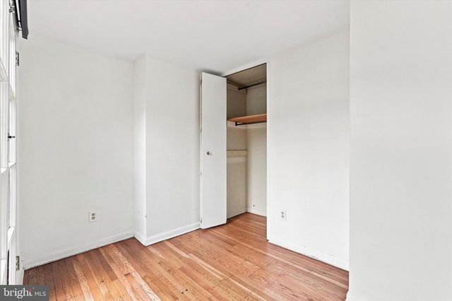 1023 LOMBARD ST, Philadelphia, PA 19147