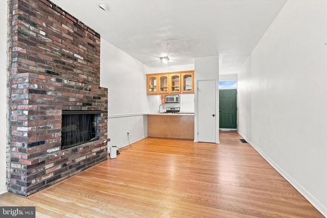 1023 LOMBARD ST, Philadelphia, PA 19147