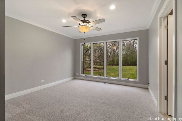 11 Lakewood Drive, Bannockburn, IL 60015